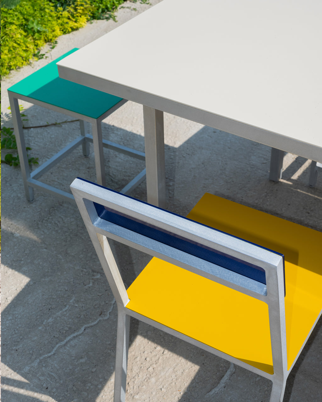 V9016035C valerie_objects muller van severen