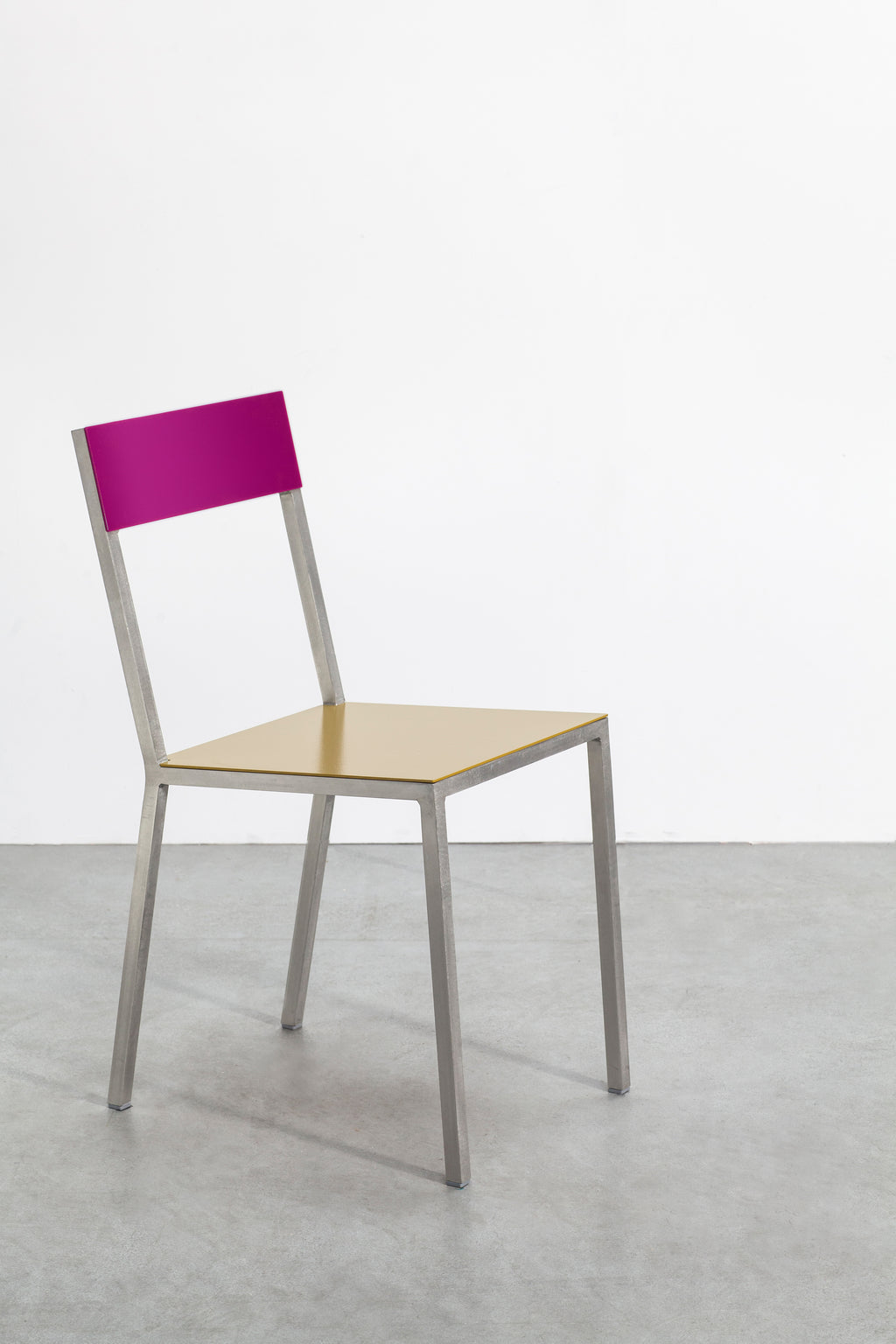 V9016035M valerie_objects muller van severen