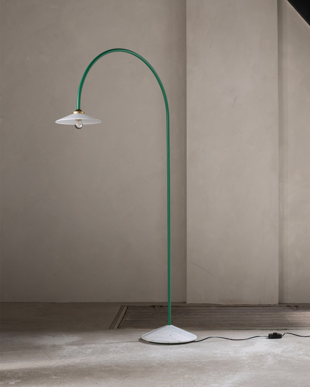 V9023002-500 valerie_objects muller van severen