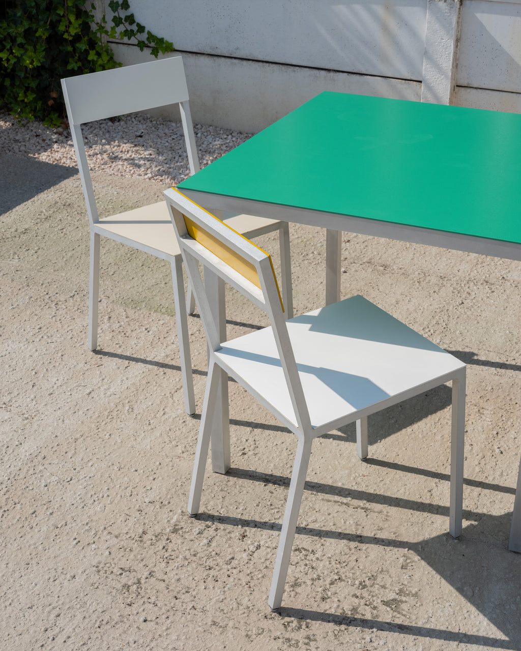 V9023200-500 valerie_objects muller van severen