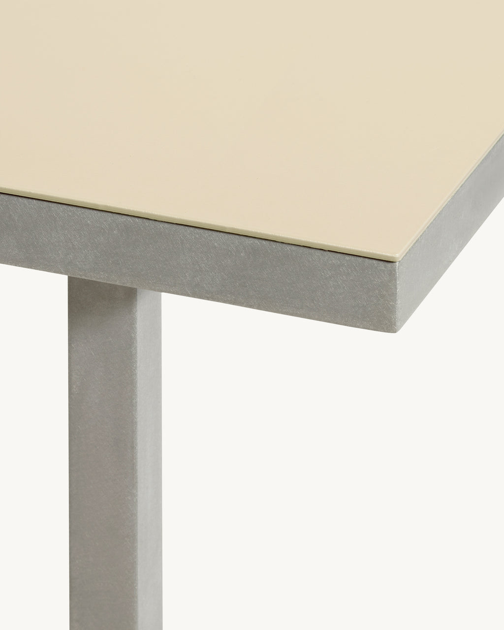 V9023202-004 valerie_objects muller van severen