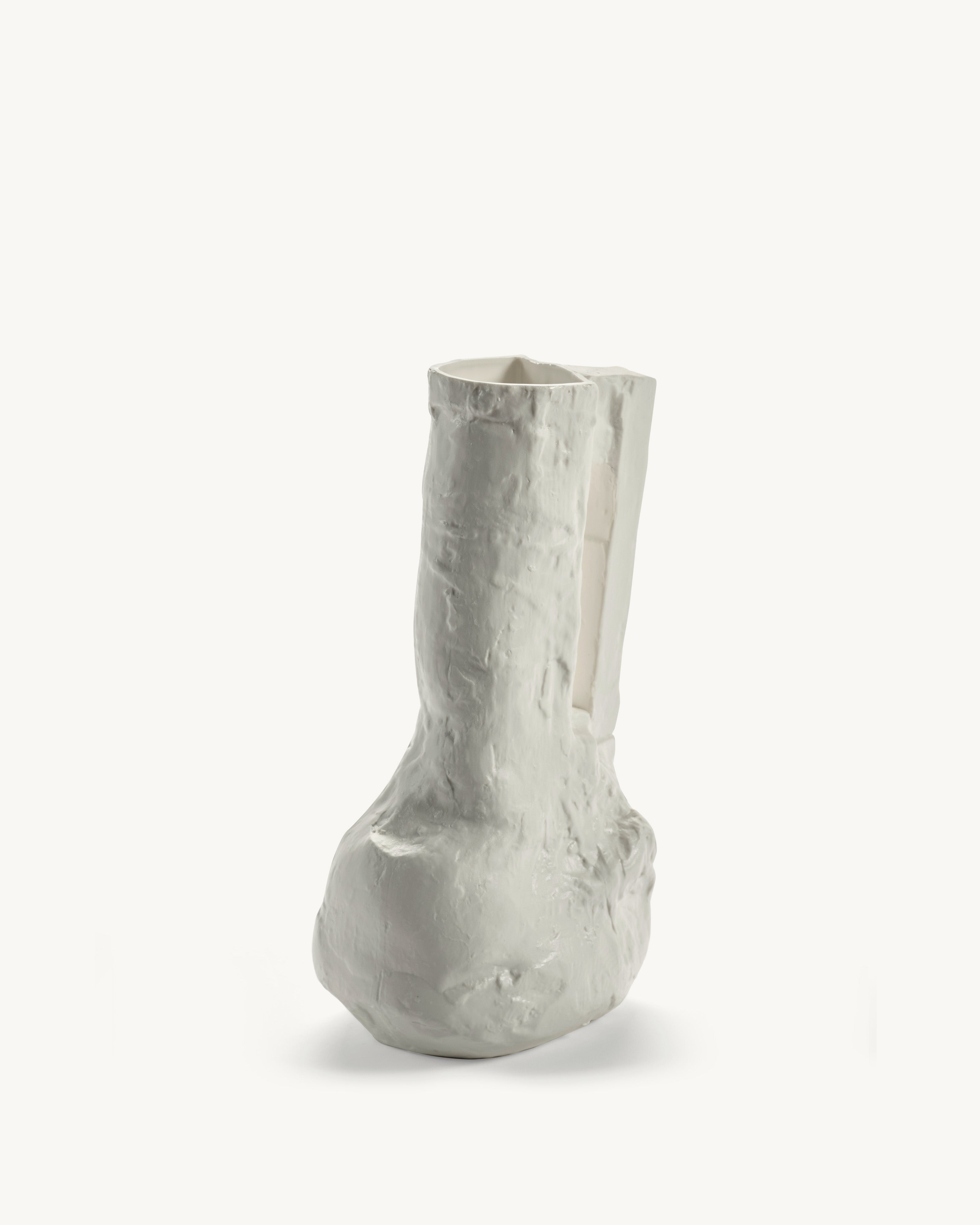vase I off-white artifacts – valerie_objects