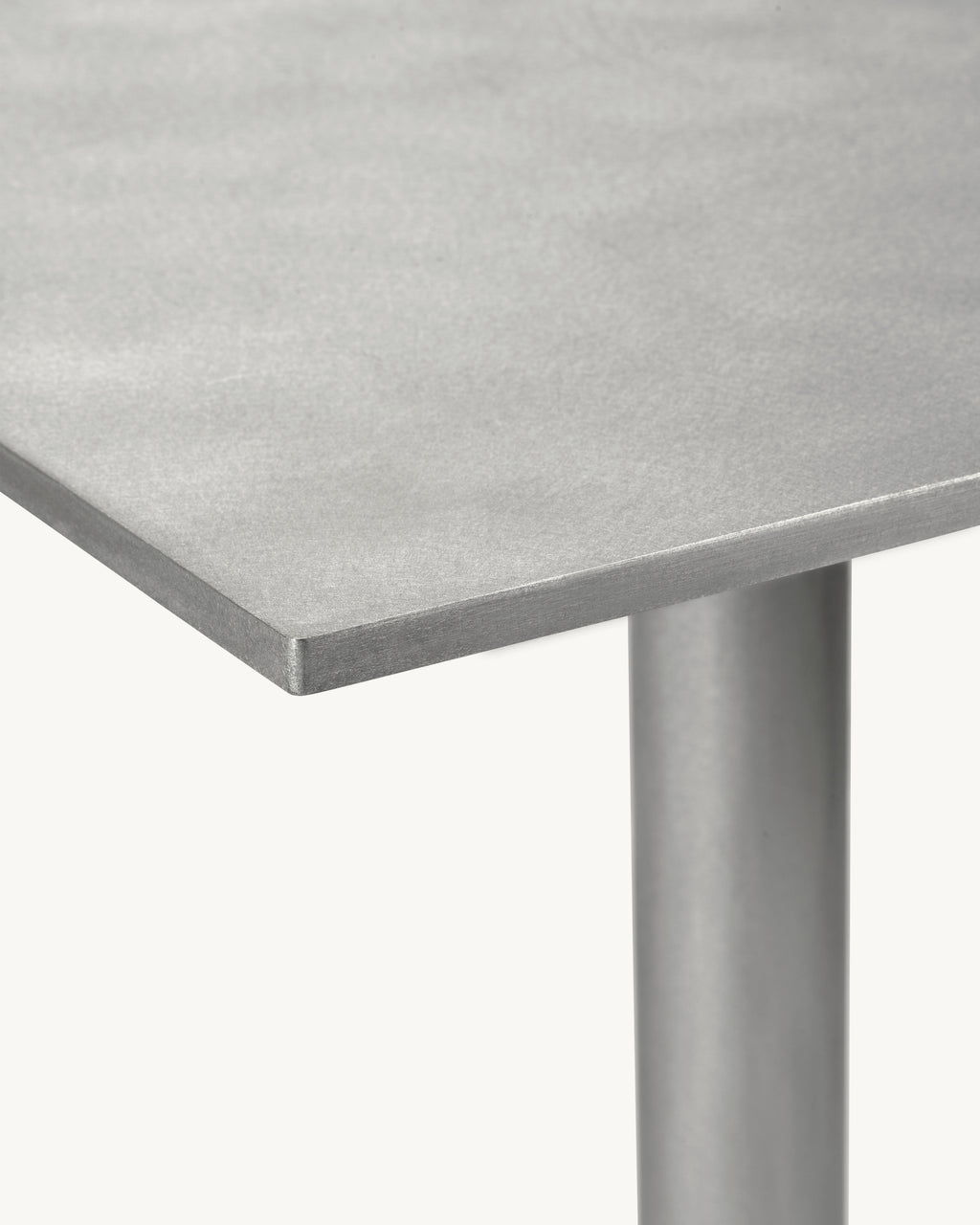 V9024200A valerie_objects muller van severen