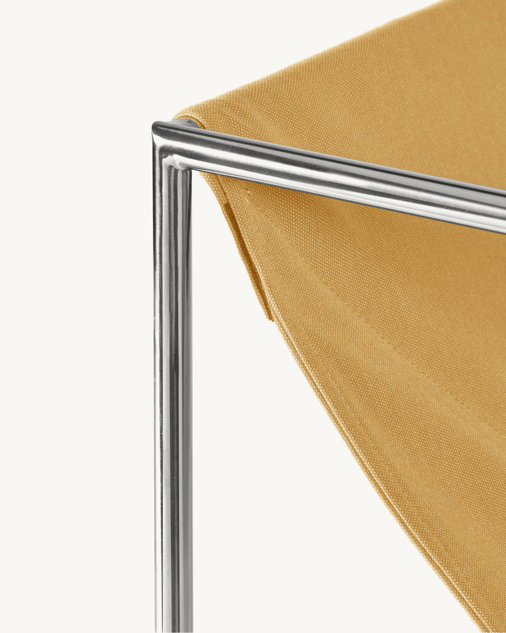 V9025002-200 valerie_objects muller van severen